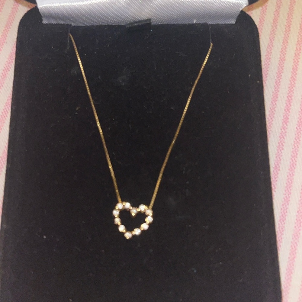 18kt diamond heart necklace